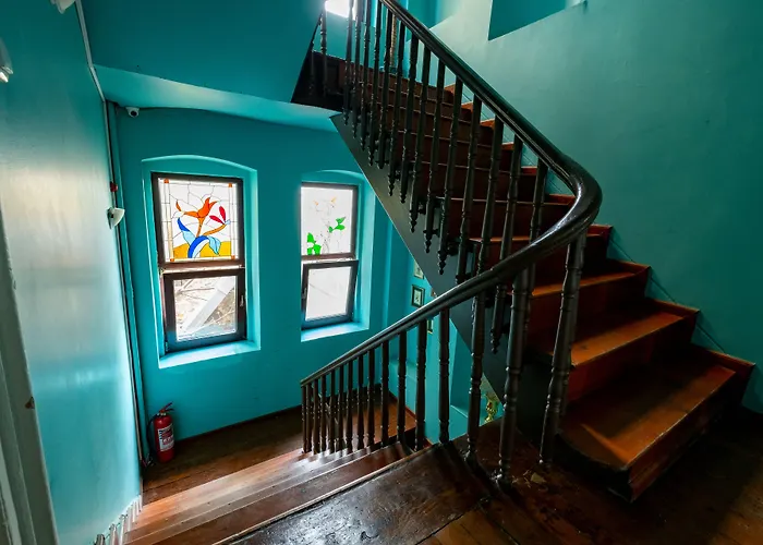 Nevalist Aparthotel 4*