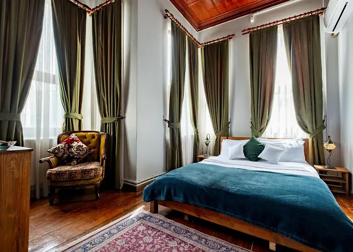 Nevalist イスタンブール